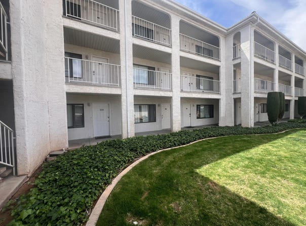 1845 W CANYON VIEW DR, St George, UT 84770