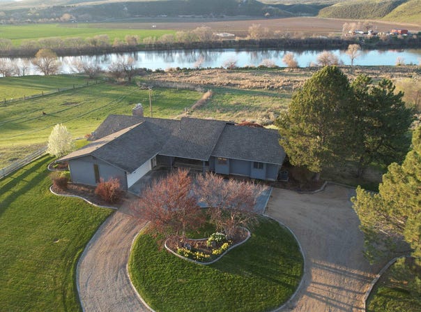 1185 E Cleveland, Glenns Ferry, ID 83623