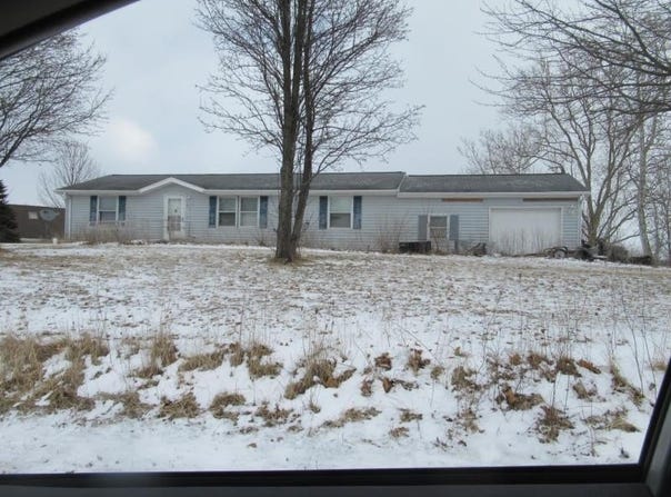 59 S Elm Tree Road, Conover, OH 45317