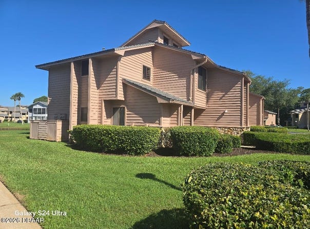 130 Blue Heron Drive, Daytona Beach, FL 32119