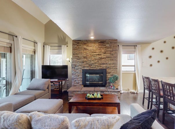 65 Vail Ave, Angel Fire, NM 87710