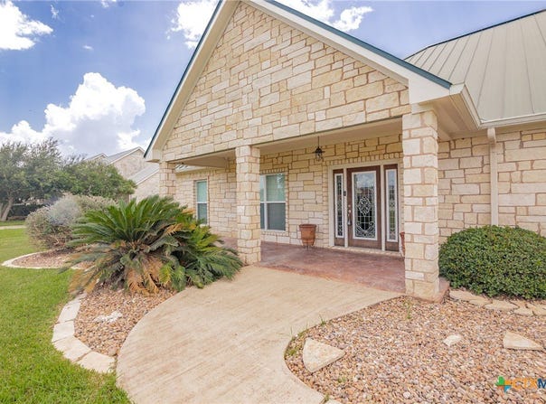 240 Stone Meadow, Victoria, TX 77905
