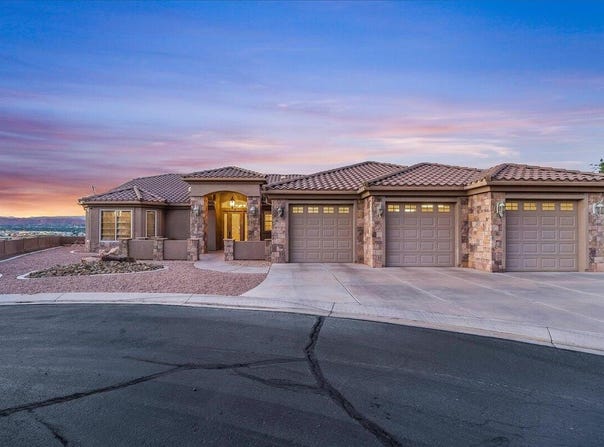 2255 Hill Rd, St George, UT 84790