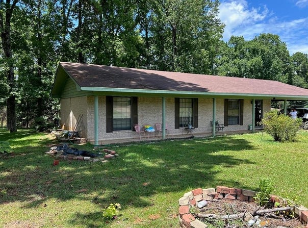 110 General Beauregard Drive, Vivian, LA 71082