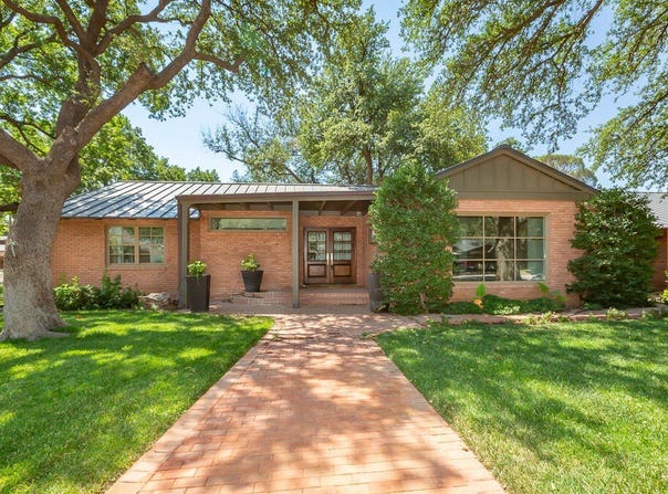 1701 Douglas, Midland, TX 79701