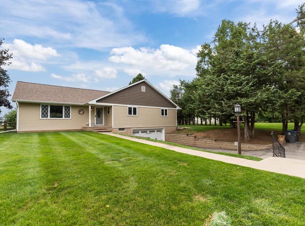 N2177 MUNICIPAL Drive, GREENVILLE, WI 54942