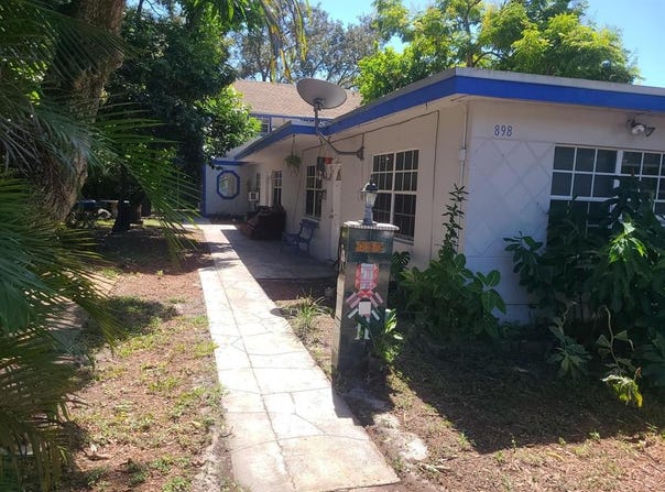 898 NE 39th St, Oakland Park, FL 33334