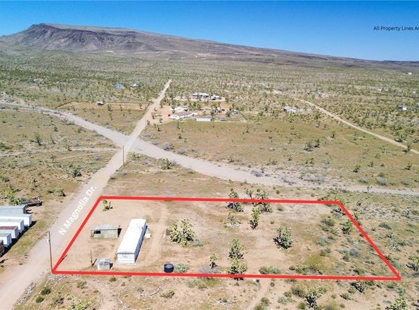 18288 N Magnolia Drive, Dolan Springs, AZ 86441