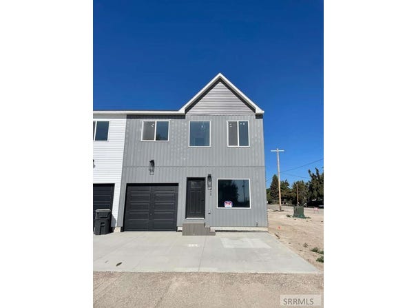 402 S 4th Street, Aberdeen, ID 83210
