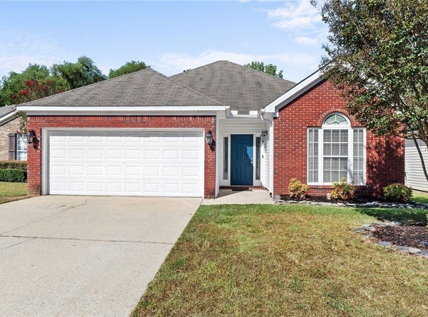 4608 Smithfield Drive, Northport, AL 35473