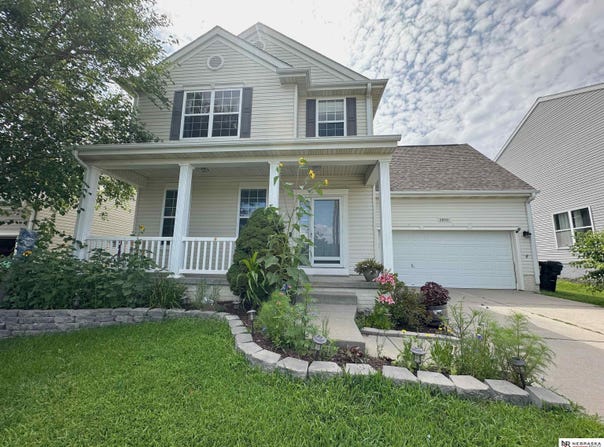 3810 S 189th Street, Omaha, NE 68130