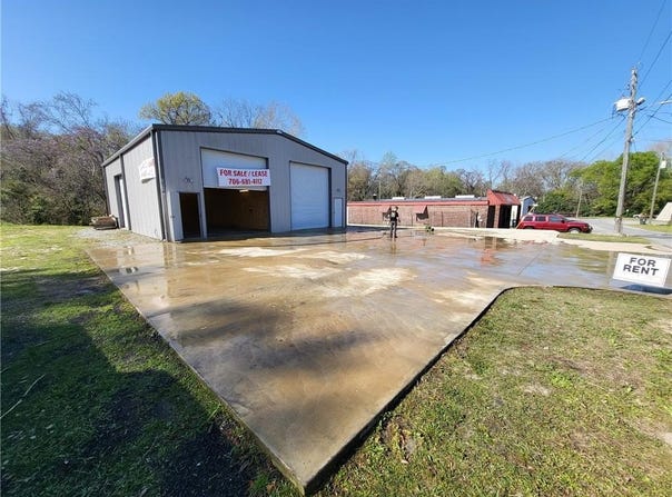 1011 E 12th Place unit: B, Phenix City, AL 36867
