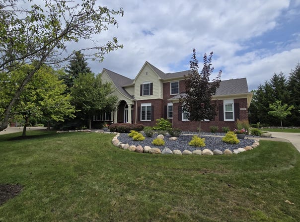 53100 Shinnecock Drive, South Lyon, MI 48178
