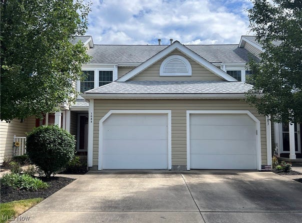 1085 Sunhaven Drive, Medina, OH 44256