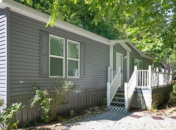 2402 KY 850, David, KY 41616