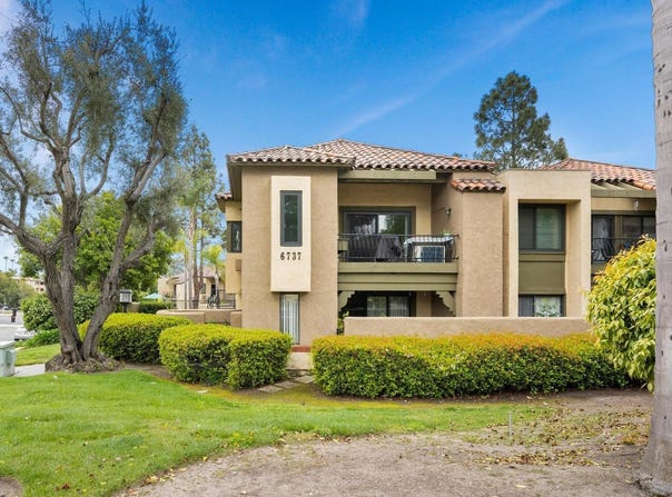 6737 Oakridge Rd unit: 205, San Diego, CA 92120