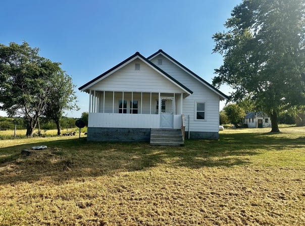 1934 State Hwy E, Marshfield, MO 65706