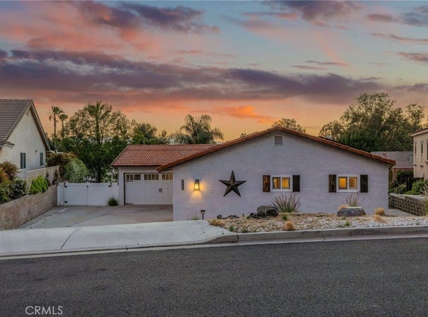30265 Buck Tail Drive, Canyon Lake, CA 92587