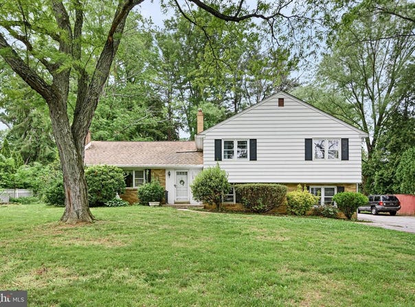 2003 FOULK RD, WILMINGTON, DE 19810