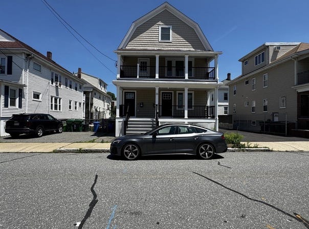 33 Hamilton St, Medford, MA 02155