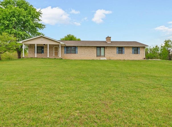 1396 N York Hwy, Jamestown, TN 38556