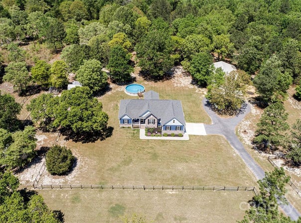 340 Hound Hollow Road, Camden, SC 29020