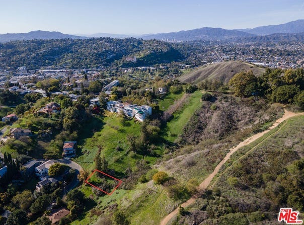 422 N Avenue 61, Los Angeles, CA 90042