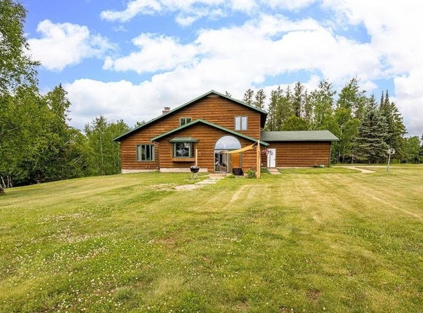 9614 E Hayes Rd, Mountain Iron, MN 55768