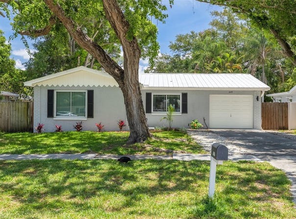 1819 WEST DRIVE, CLEARWATER, FL 33755