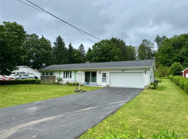 16 Locust Avenue, Cortland, NY 13045