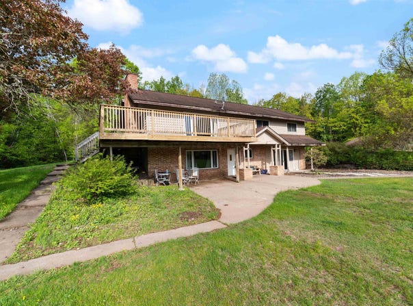 9754 E County Rd L, Lake Nebagamon, WI 54849