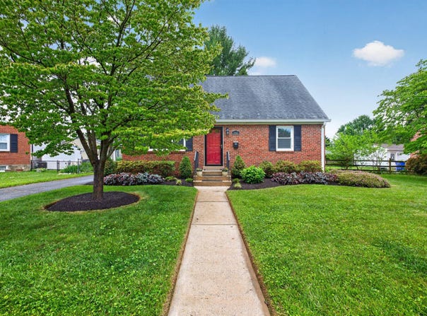 1002 WILSON PL, FREDERICK, MD 21702