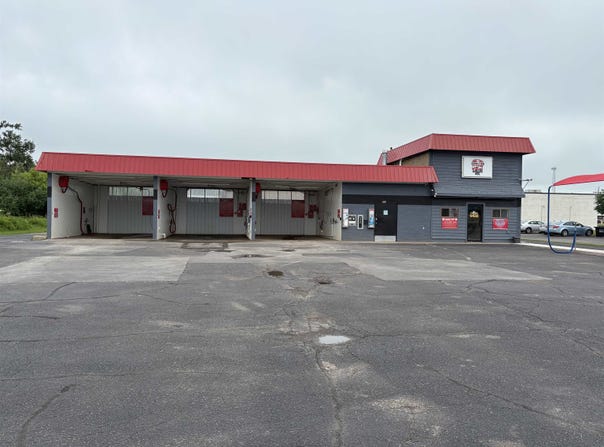 1272 E GREEN BAY STREET, Shawano, WI 54166