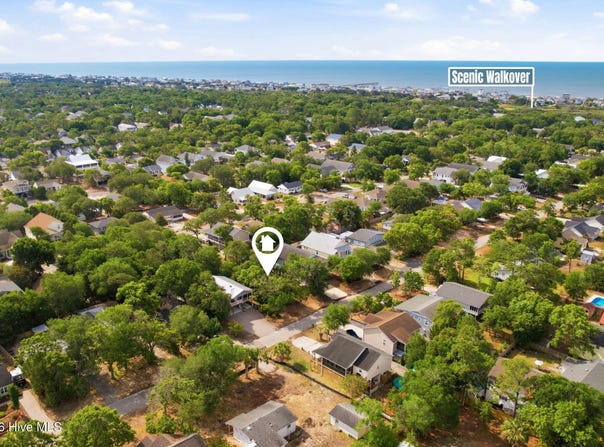 140 NE 6th Street, Oak Island, NC 28465