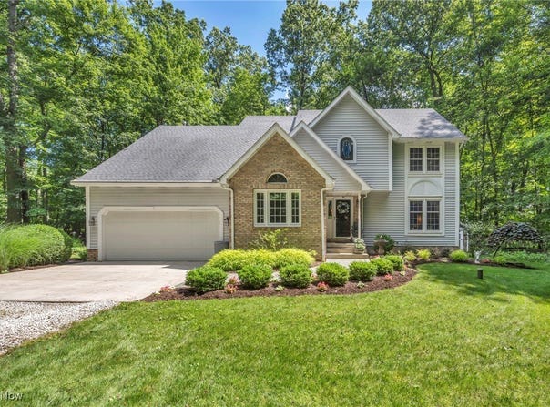949 S Medina Line Road, Wadsworth, OH 44281