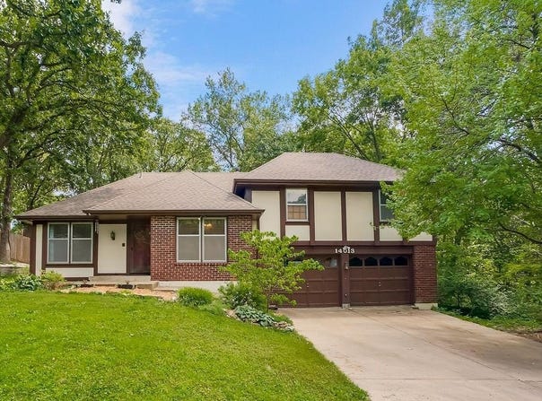 14013 W 48th Terrace, Shawnee, KS 66216