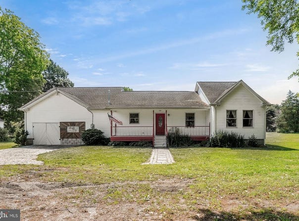 28099 HARBORTON RD, HARBORTON, VA 23389