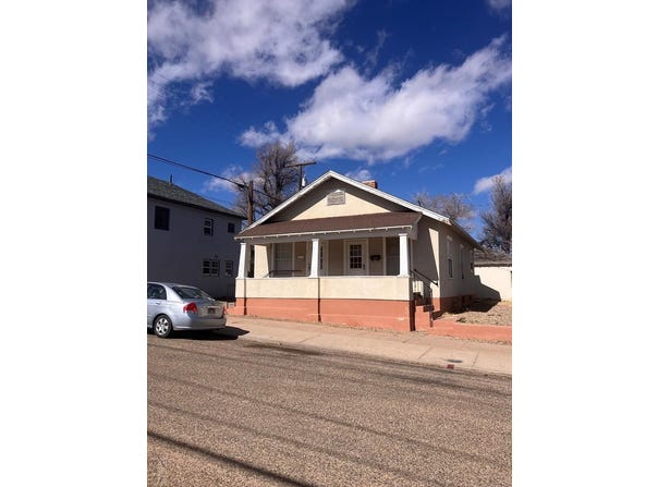 109-111 W 6th St, La Junta, CO 81050