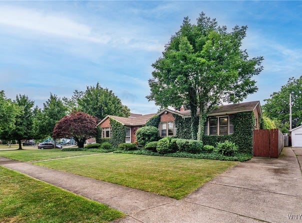 12 Henley Road, Buffalo, NY 14216