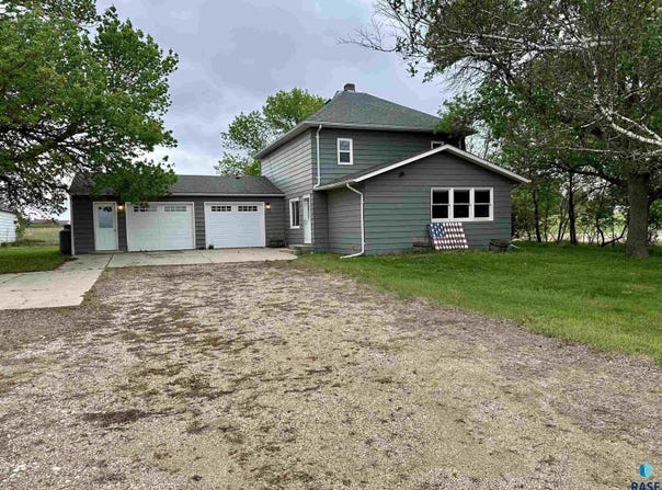 210 160th Ave, Edgerton, MN 56156