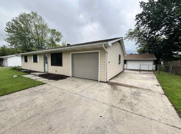 8130 Park State Drive, Fort Wayne, IN 46815