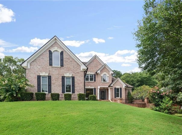 2023 Ewing Estates Drive, Dacula, GA 30019