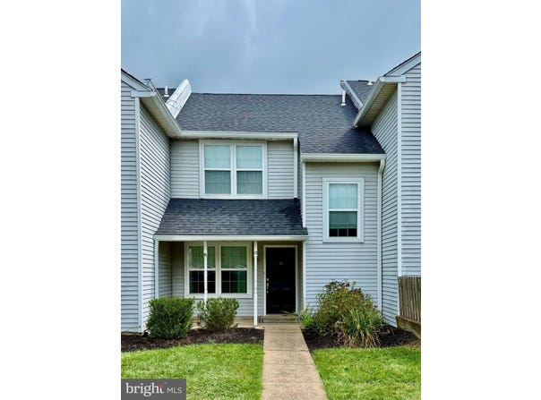 13 EVERETT DRIVE, NEWTOWN, PA 18940