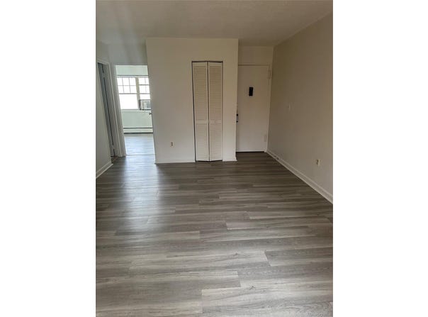 603 Barclay Manor, Newburgh, NY 12550