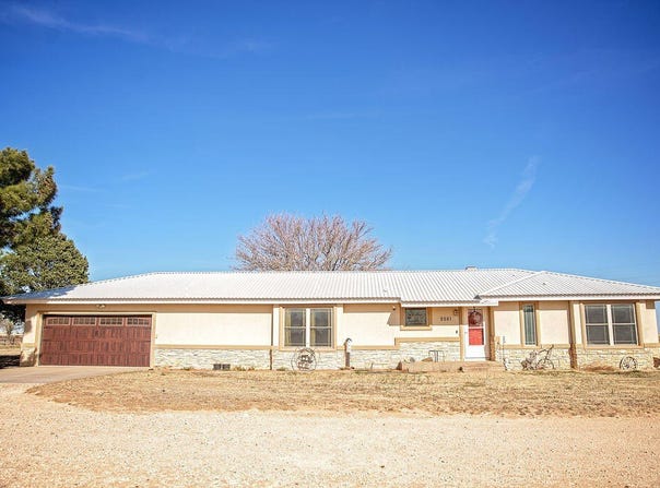 2581 Co Rd 365, Denver City, TX 79323