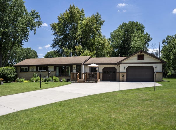 4450 N 187th St, Brookfield, WI 53045