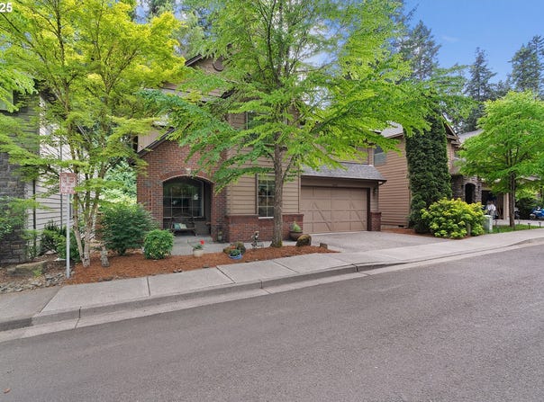 10886 SW BRETTON CT, Portland, OR 97224