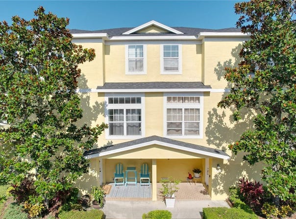 408 BAYOU VILLAGE DRIVE, TARPON SPRINGS, FL 34689