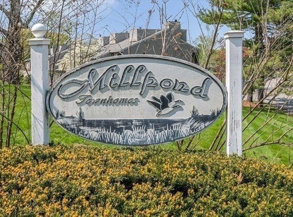27 Mill Pond, North Andover, MA 01845