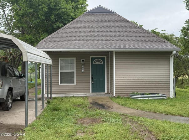 304 Market Street, Wentworth, MO 64873